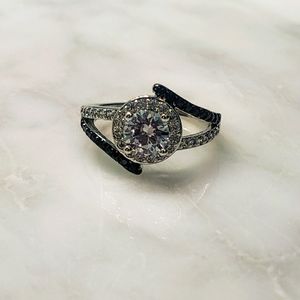 Fragrant Jewels Fashion Ring size 6